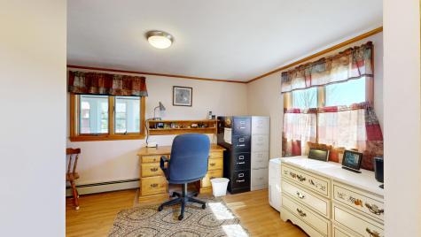 868 Paris Road Hebron ME 04238