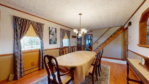 868 Paris Road Hebron ME 04238