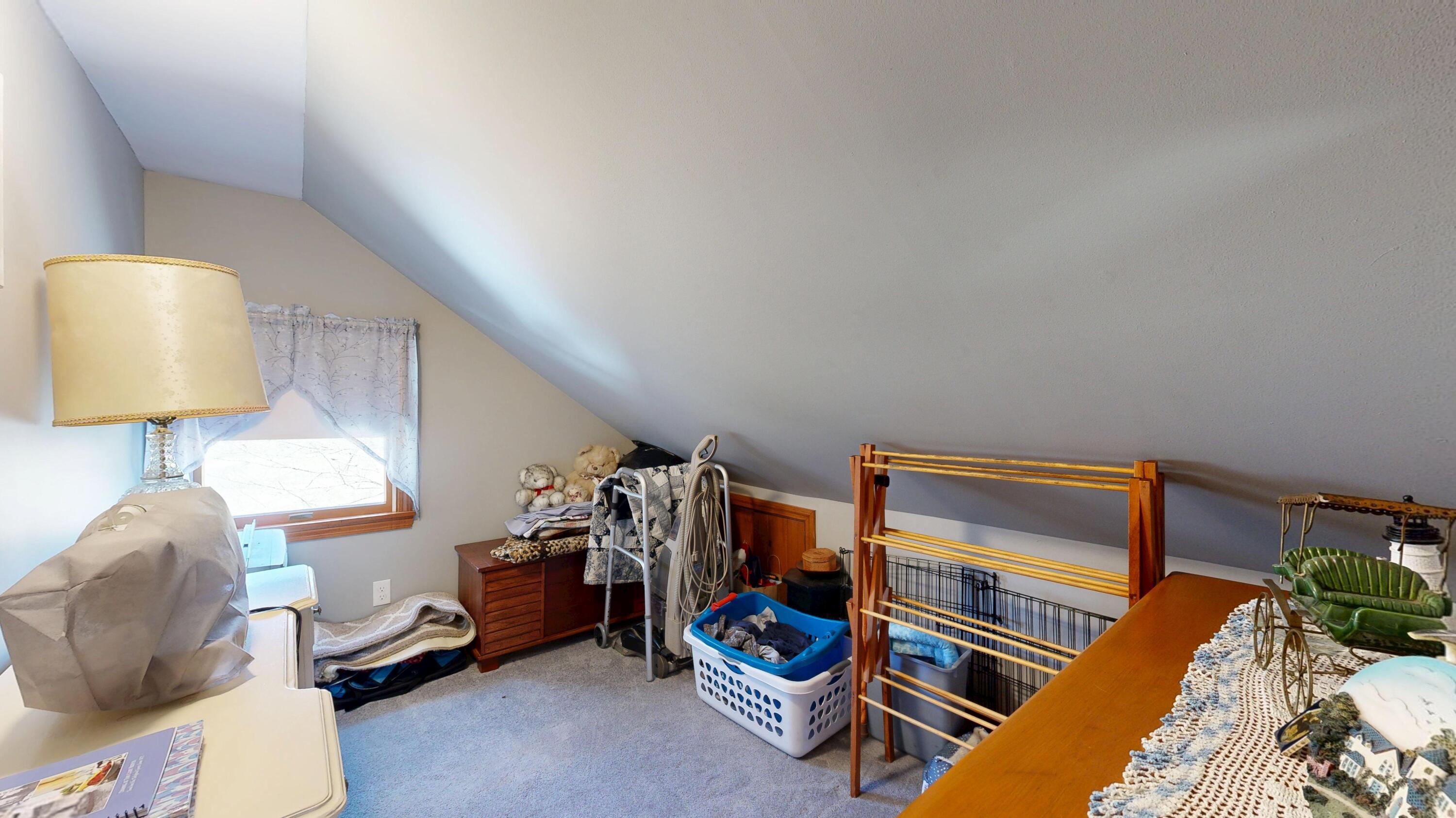 868 Paris Road Hebron ME 04238