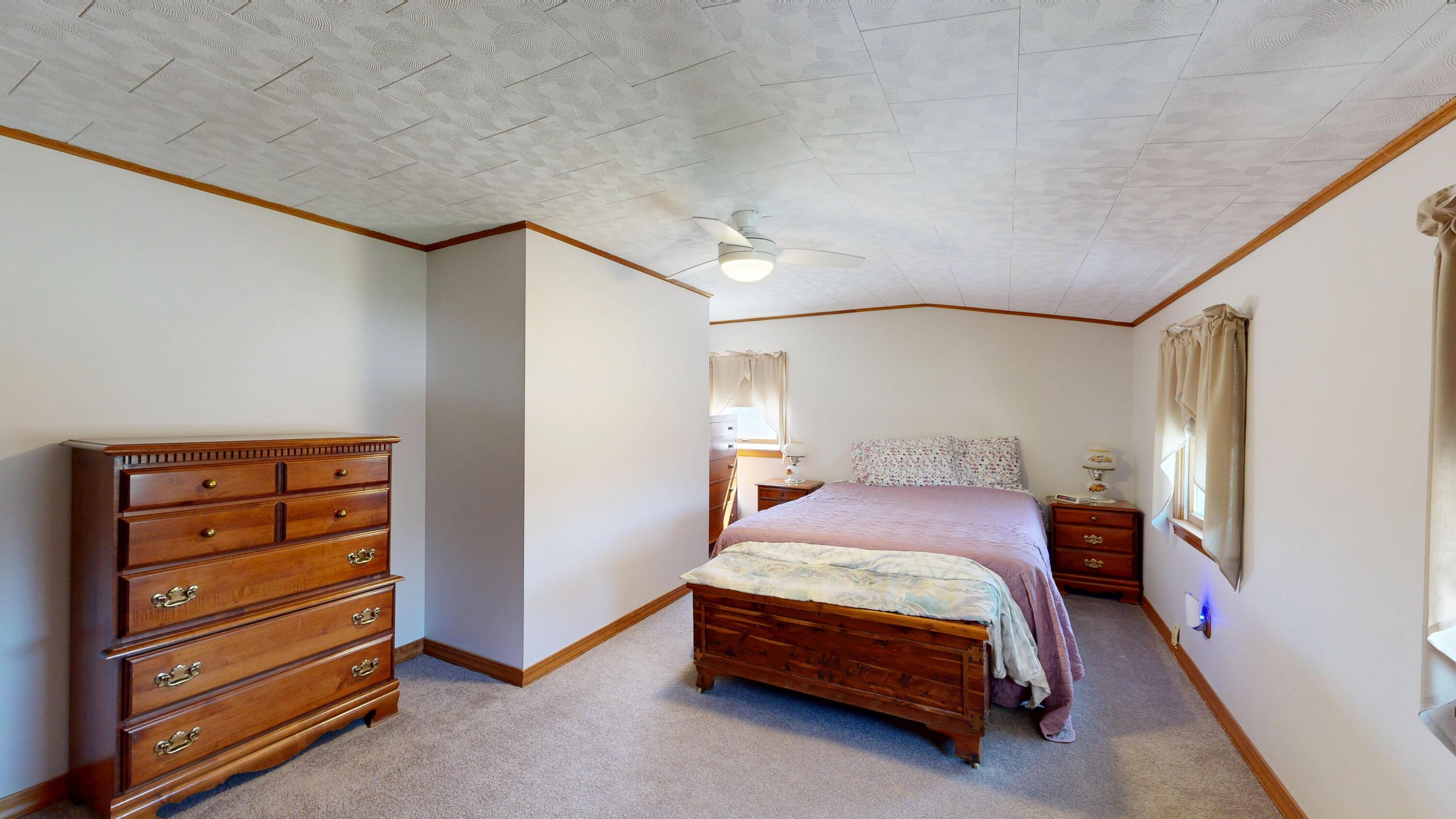 868 Paris Road Hebron ME 04238