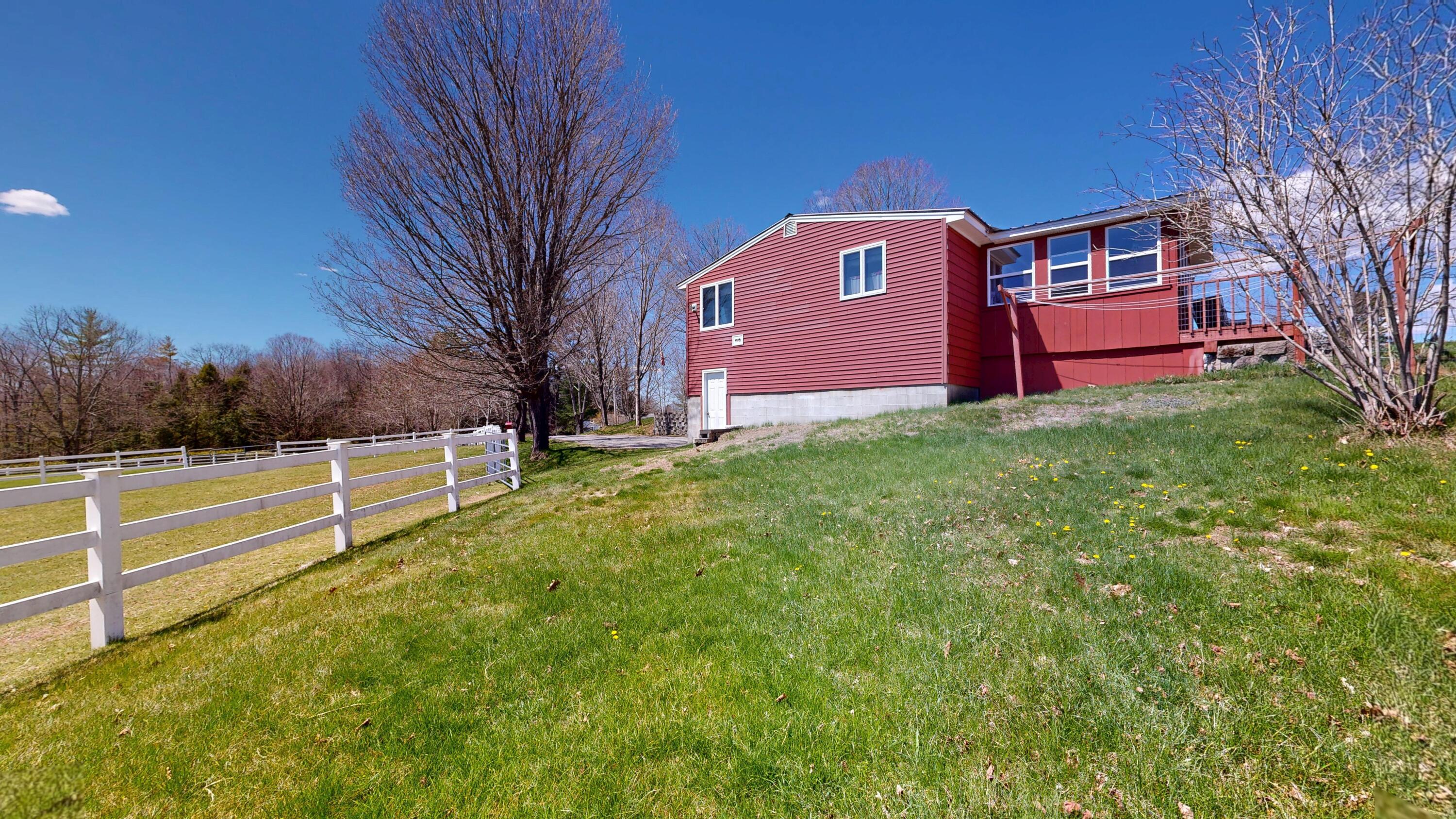 868 Paris Road Hebron ME 04238
