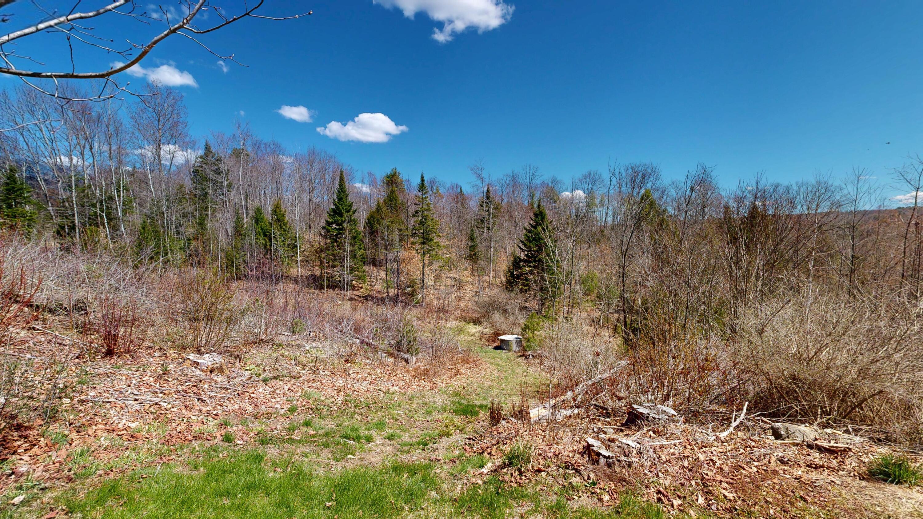 868 Paris Road Hebron ME 04238