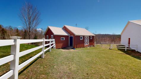 868 Paris Road Hebron ME 04238
