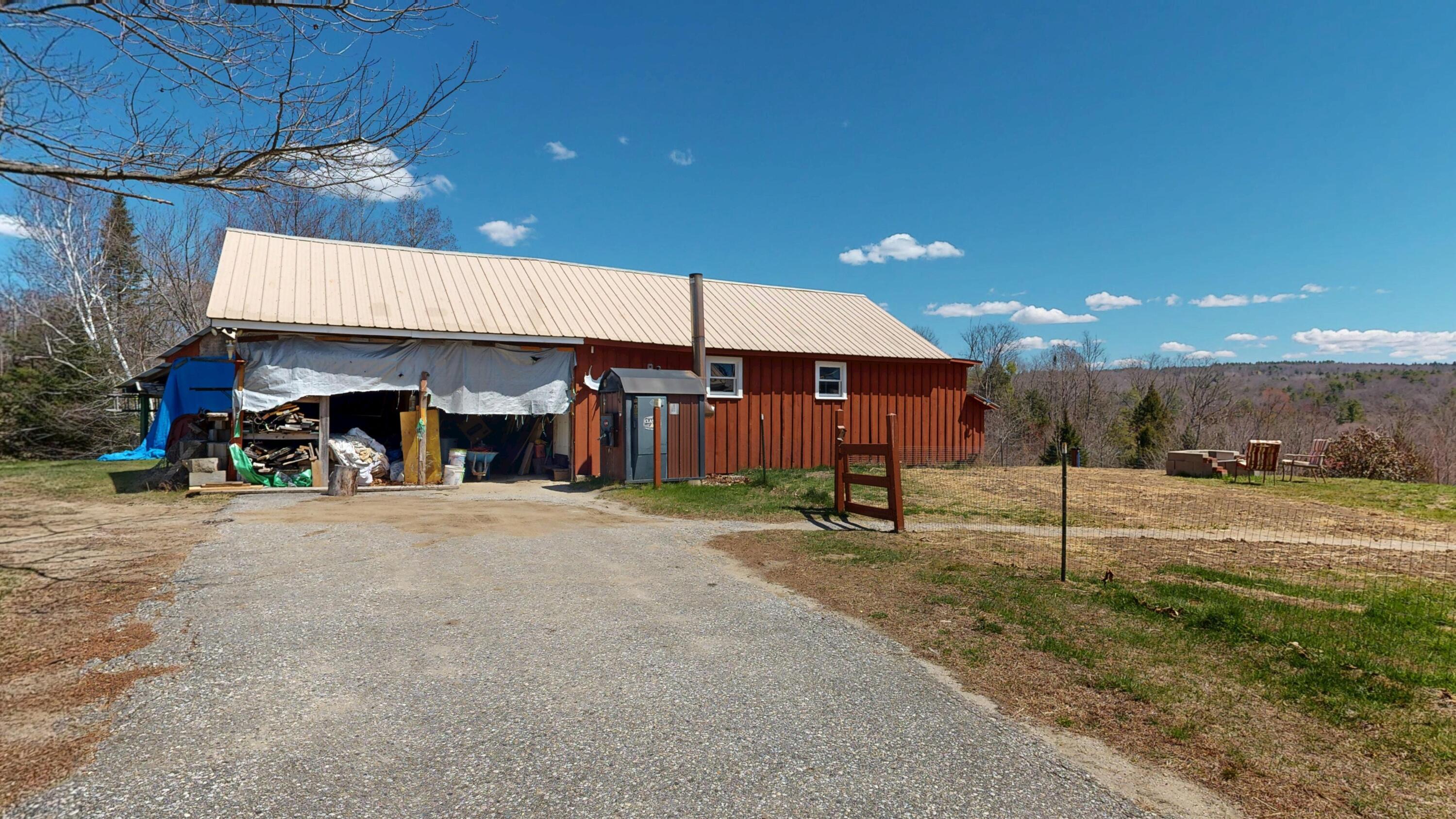 868 Paris Road Hebron ME 04238