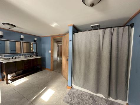 538 Us Route 2 West Wilton ME 04294