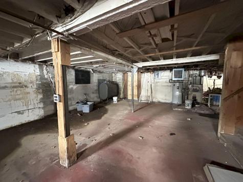 538 Us Route 2 West Wilton ME 04294