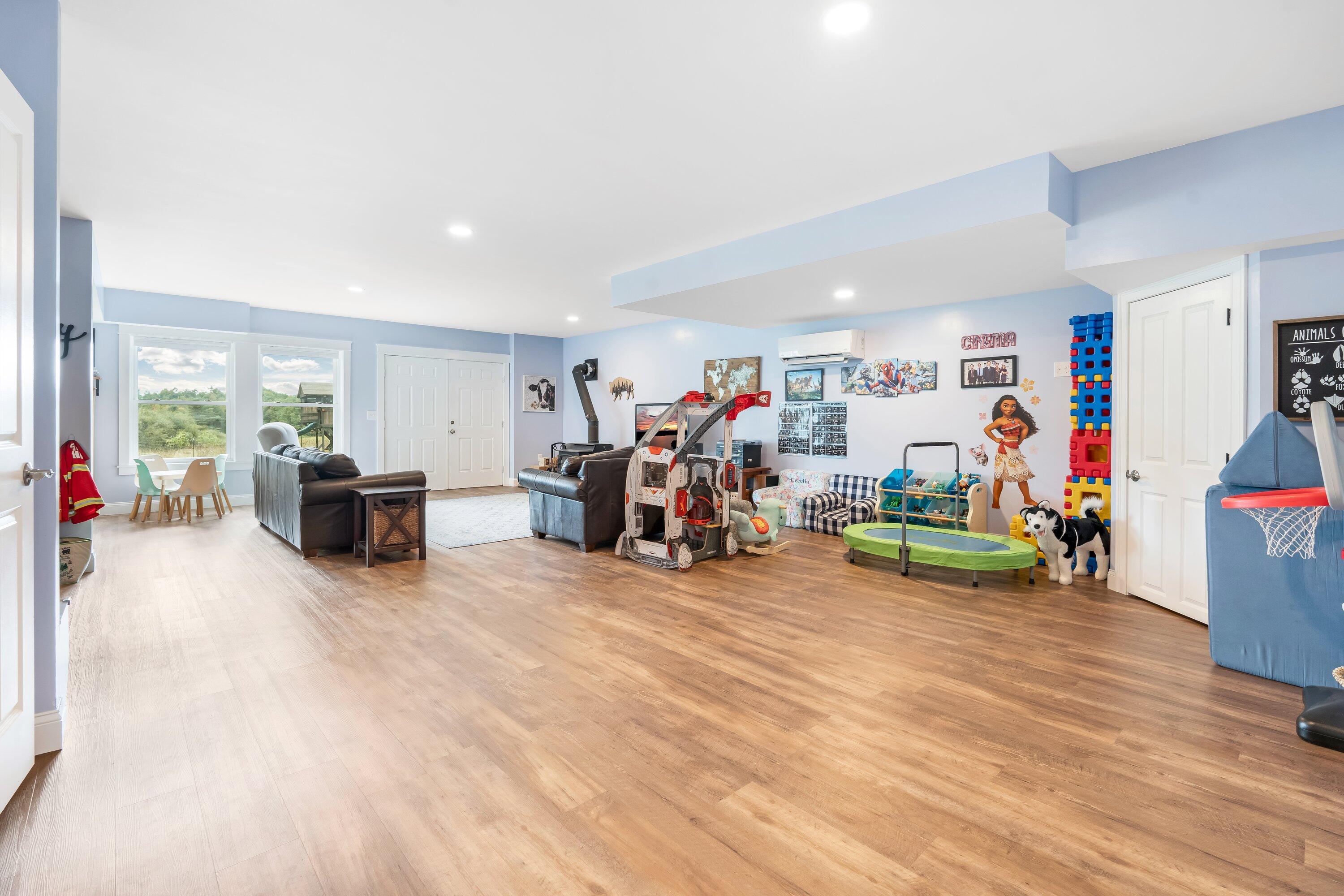 105 King Road Lisbon ME 04250