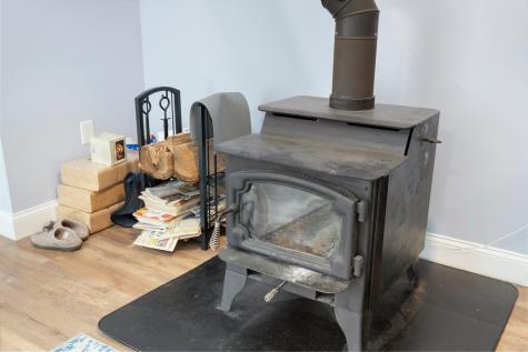 105 King Road Lisbon ME 04250