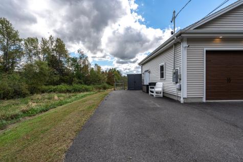 105 King Road Lisbon ME 04250