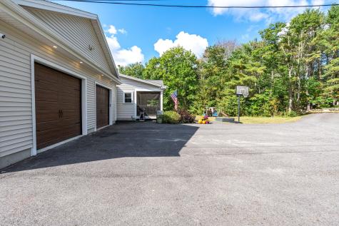 105 King Road Lisbon ME 04250