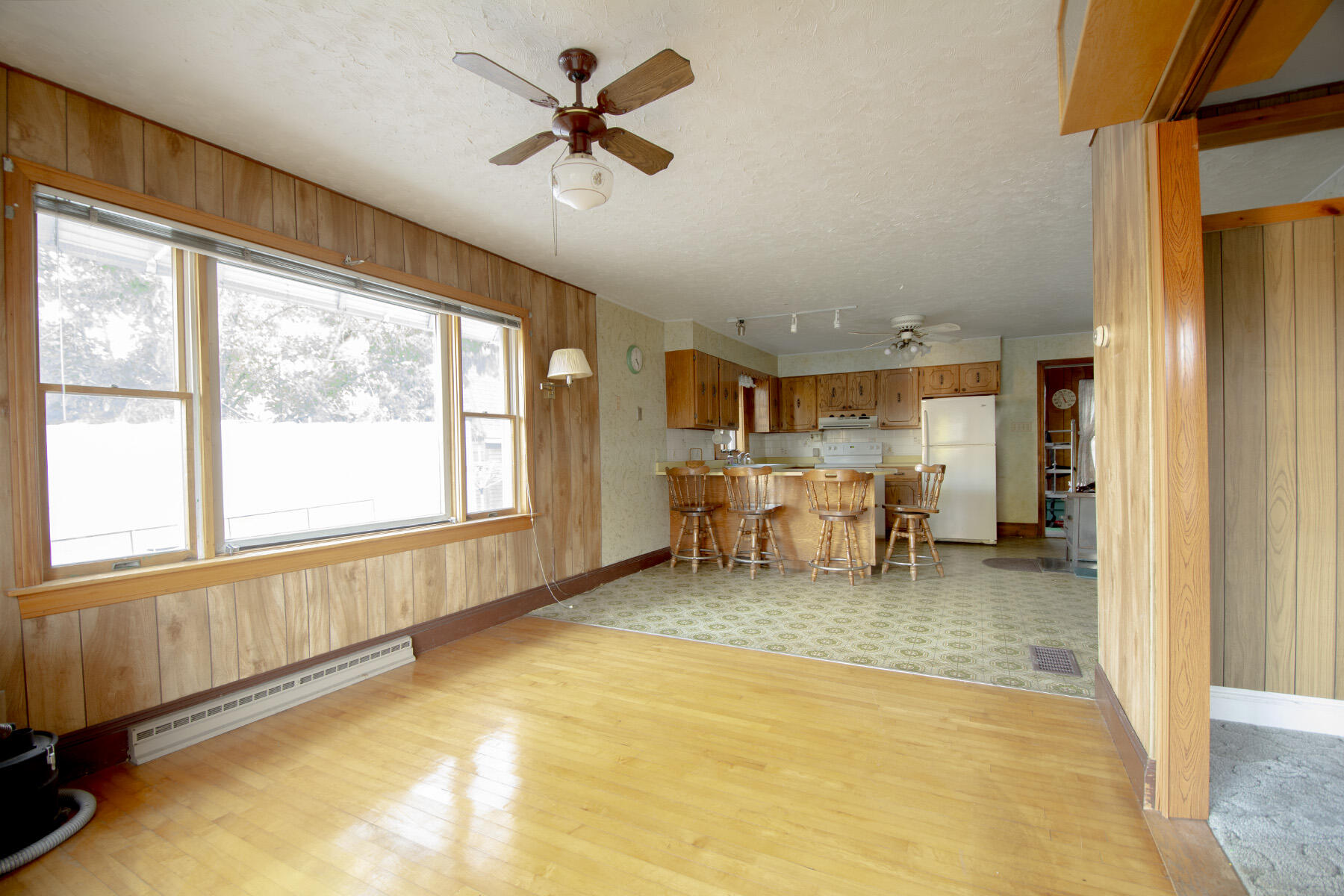 13 Mcclellan Street Lisbon ME 04250