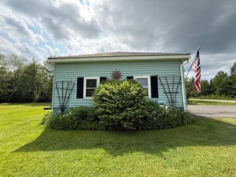 2077 South Princeton Road Baileyville ME 04694