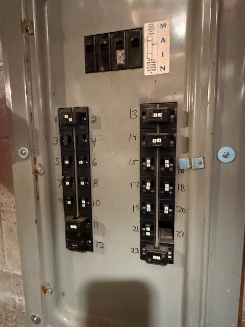 2077 South Princeton Road Baileyville ME 04694