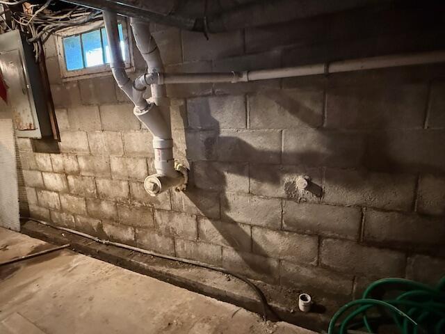 2077 South Princeton Road Baileyville ME 04694