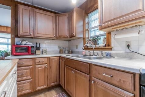 5 Coles Village Road Falmouth ME 04105