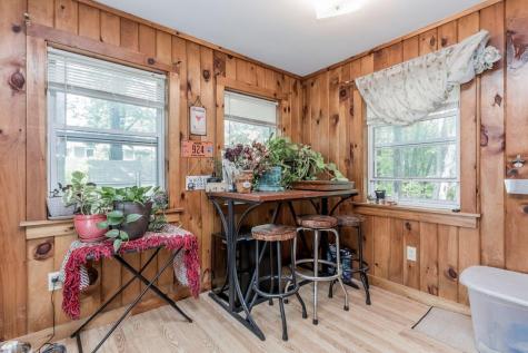 5 Coles Village Road Falmouth ME 04105