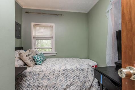 5 Coles Village Road Falmouth ME 04105