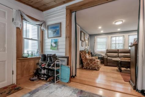 5 Coles Village Road Falmouth ME 04105