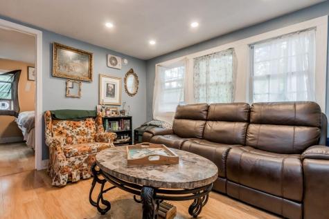 5 Coles Village Road Falmouth ME 04105
