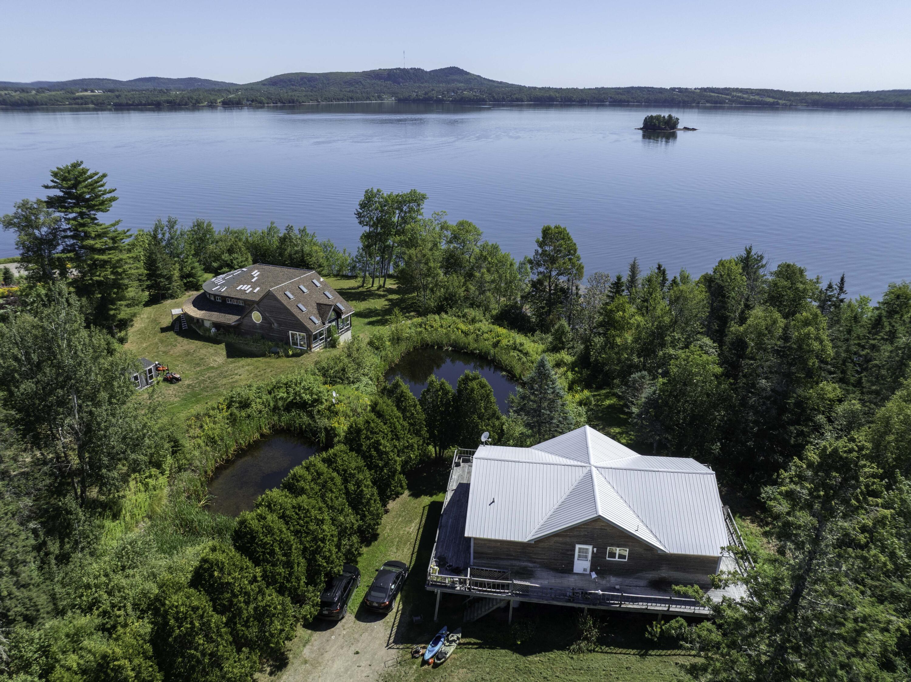 27 Us Route One Robbinston ME 04671