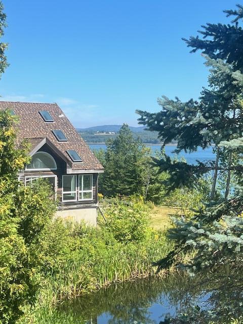 27 Us Route One Robbinston ME 04671