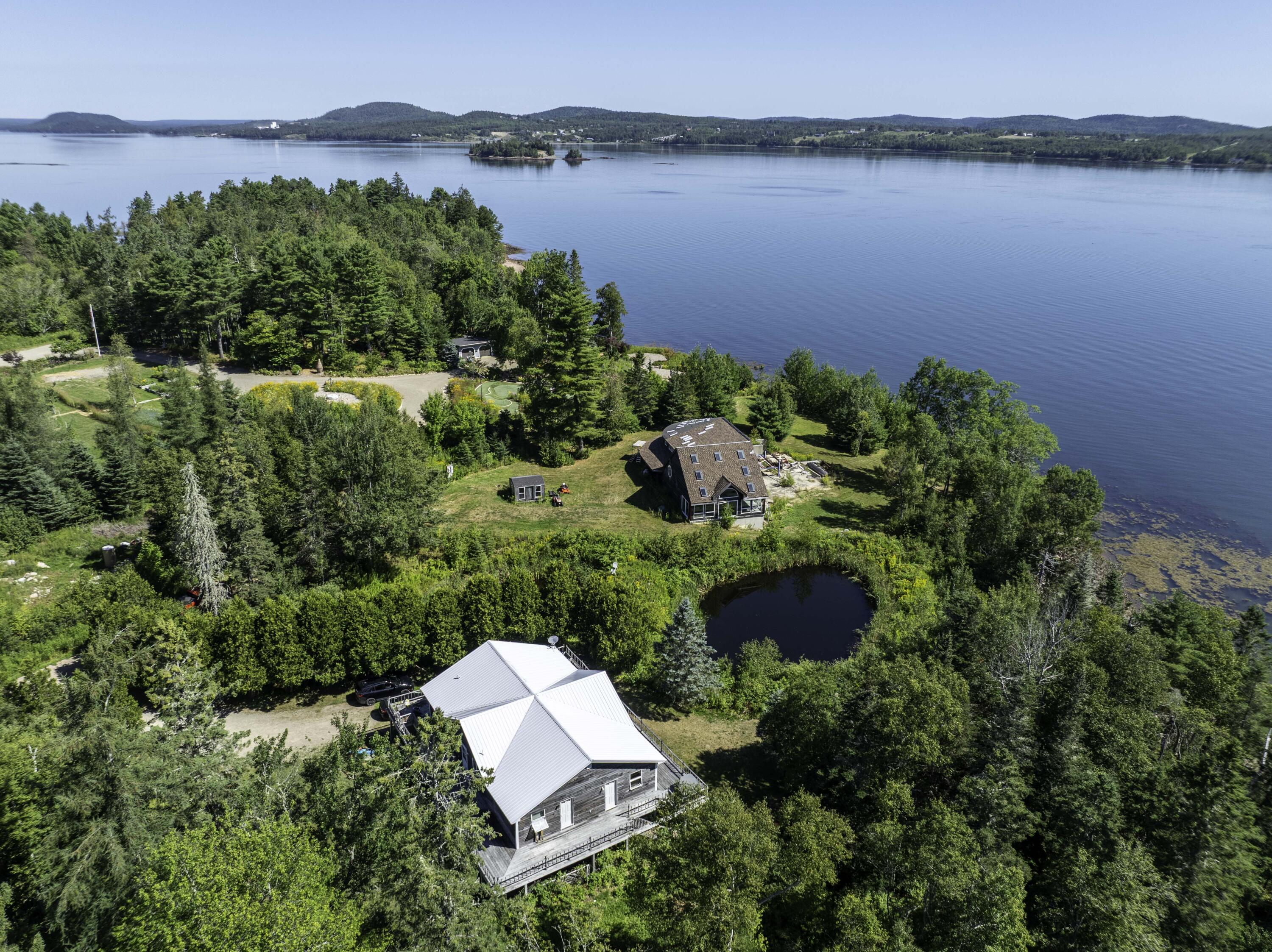 27 Us Route One Robbinston ME 04671