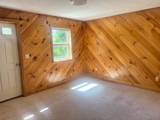 27 Us Route One Robbinston ME 04671