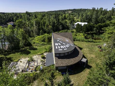 27 Us Route One Robbinston ME 04671