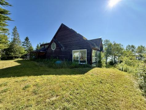 27 Us Route One Robbinston ME 04671