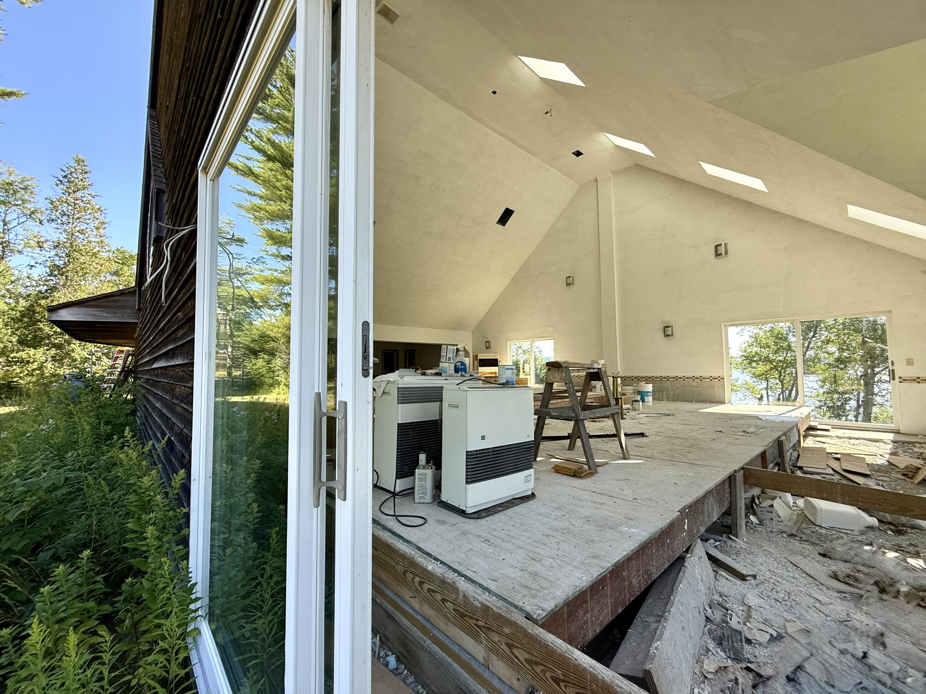 27 Us Route One Robbinston ME 04671