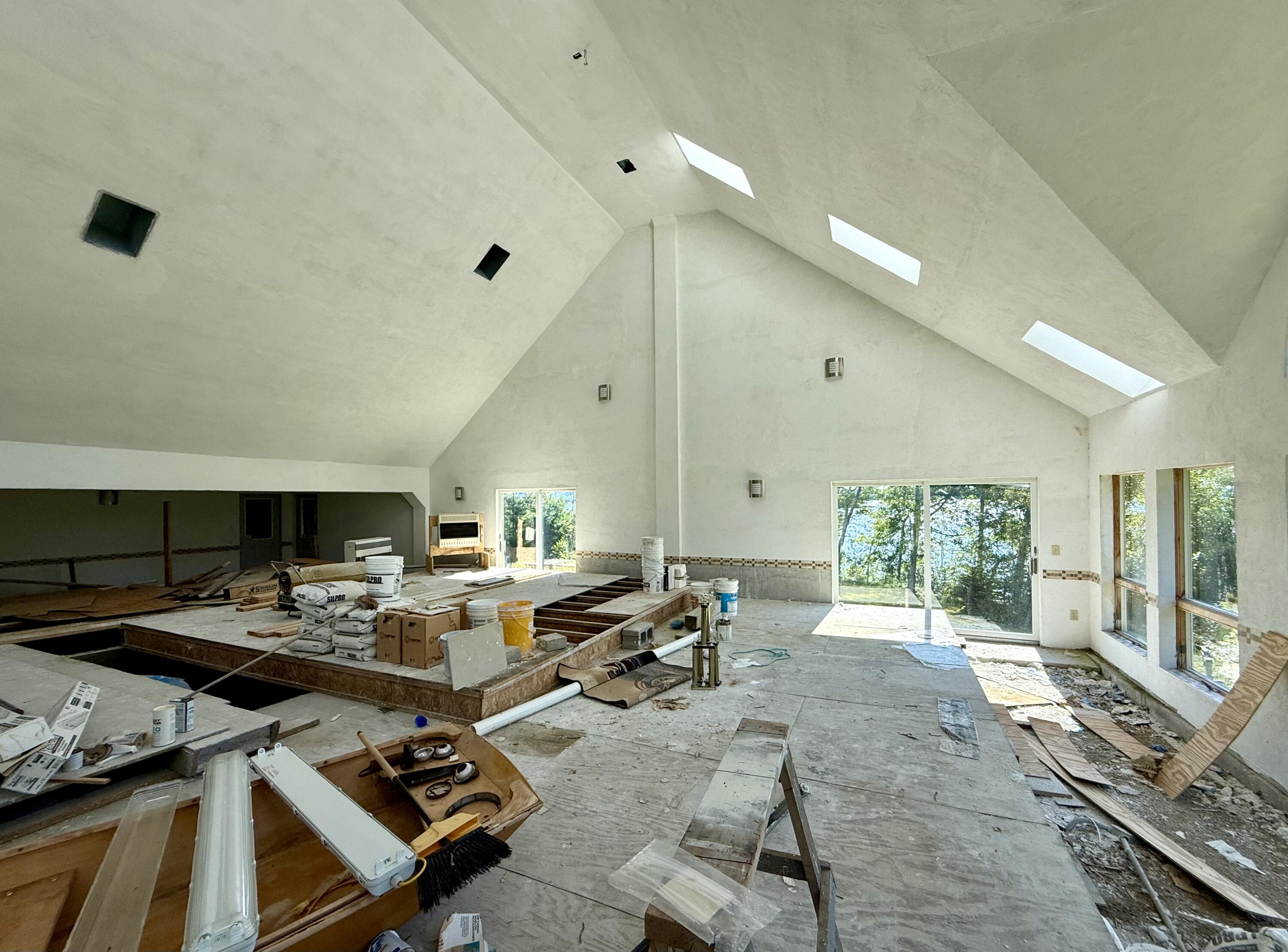 27 Us Route One Robbinston ME 04671