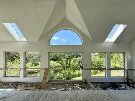 27 Us Route One Robbinston ME 04671