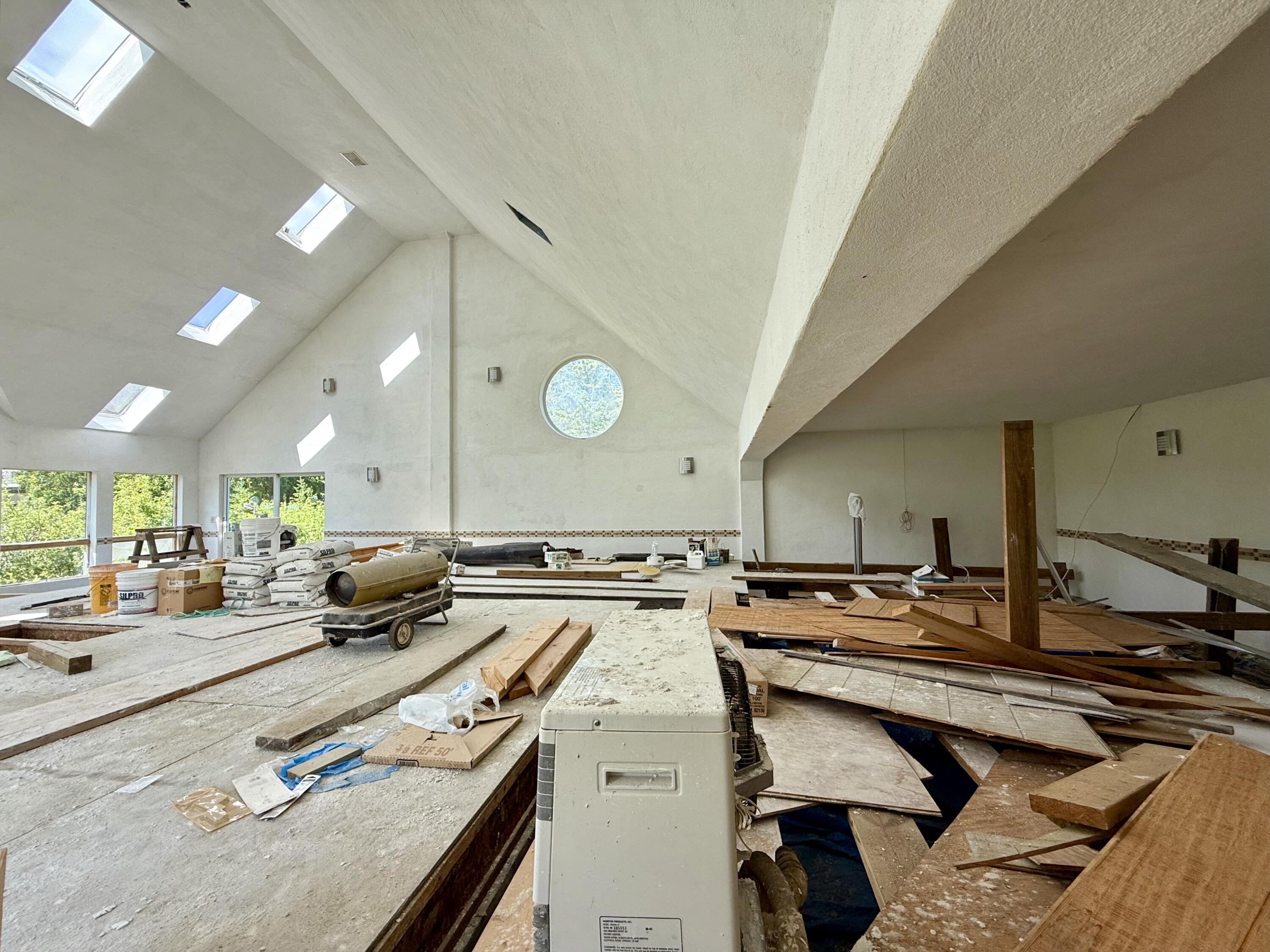 27 Us Route One Robbinston ME 04671