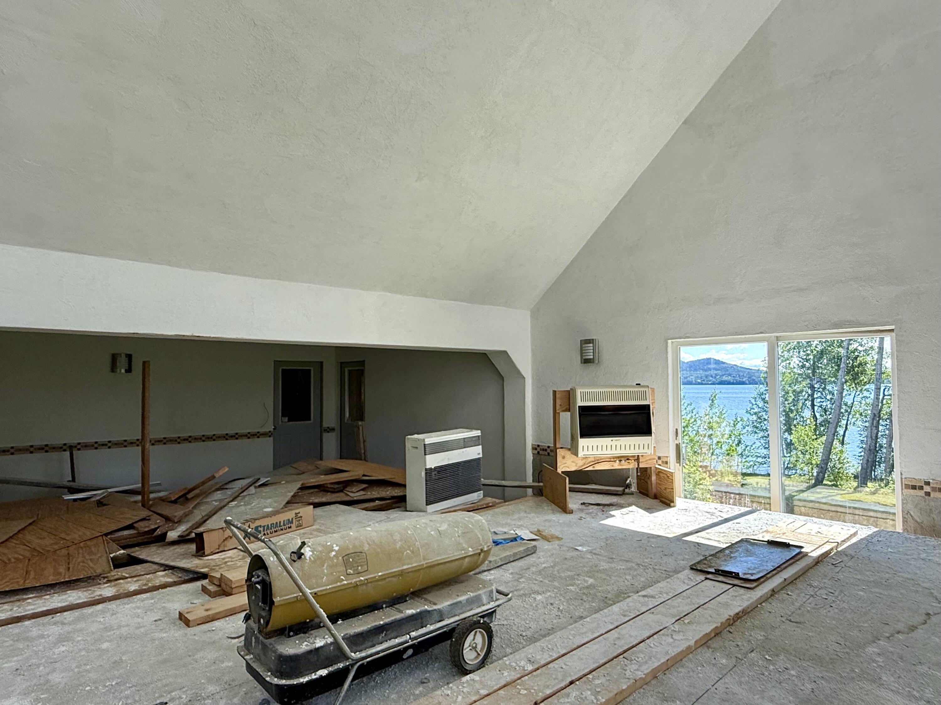 27 Us Route One Robbinston ME 04671