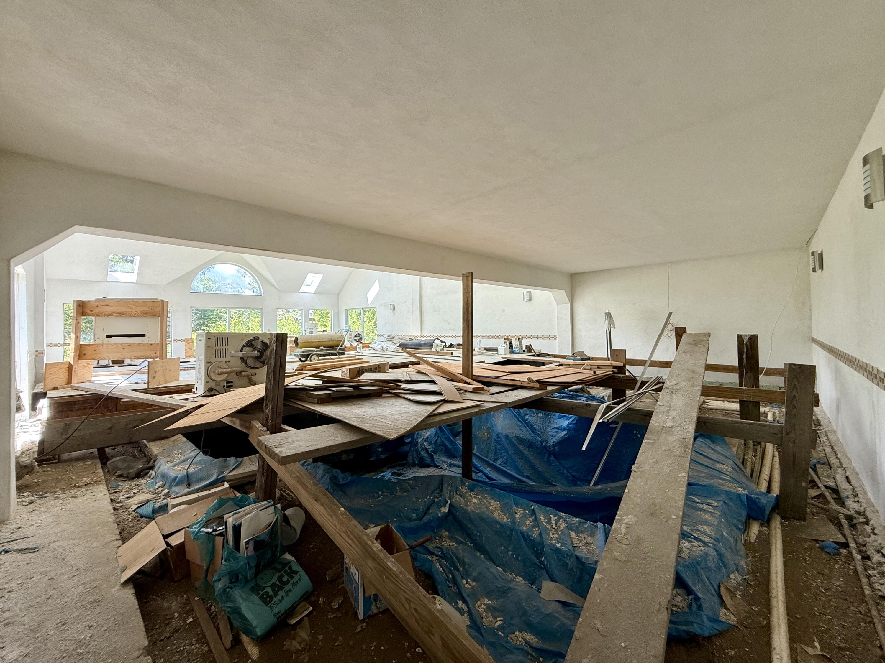 27 Us Route One Robbinston ME 04671