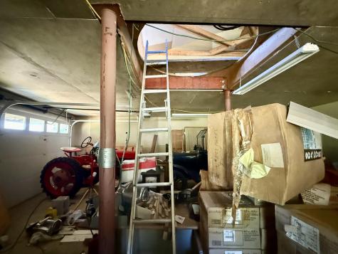 27 Us Route One Robbinston ME 04671