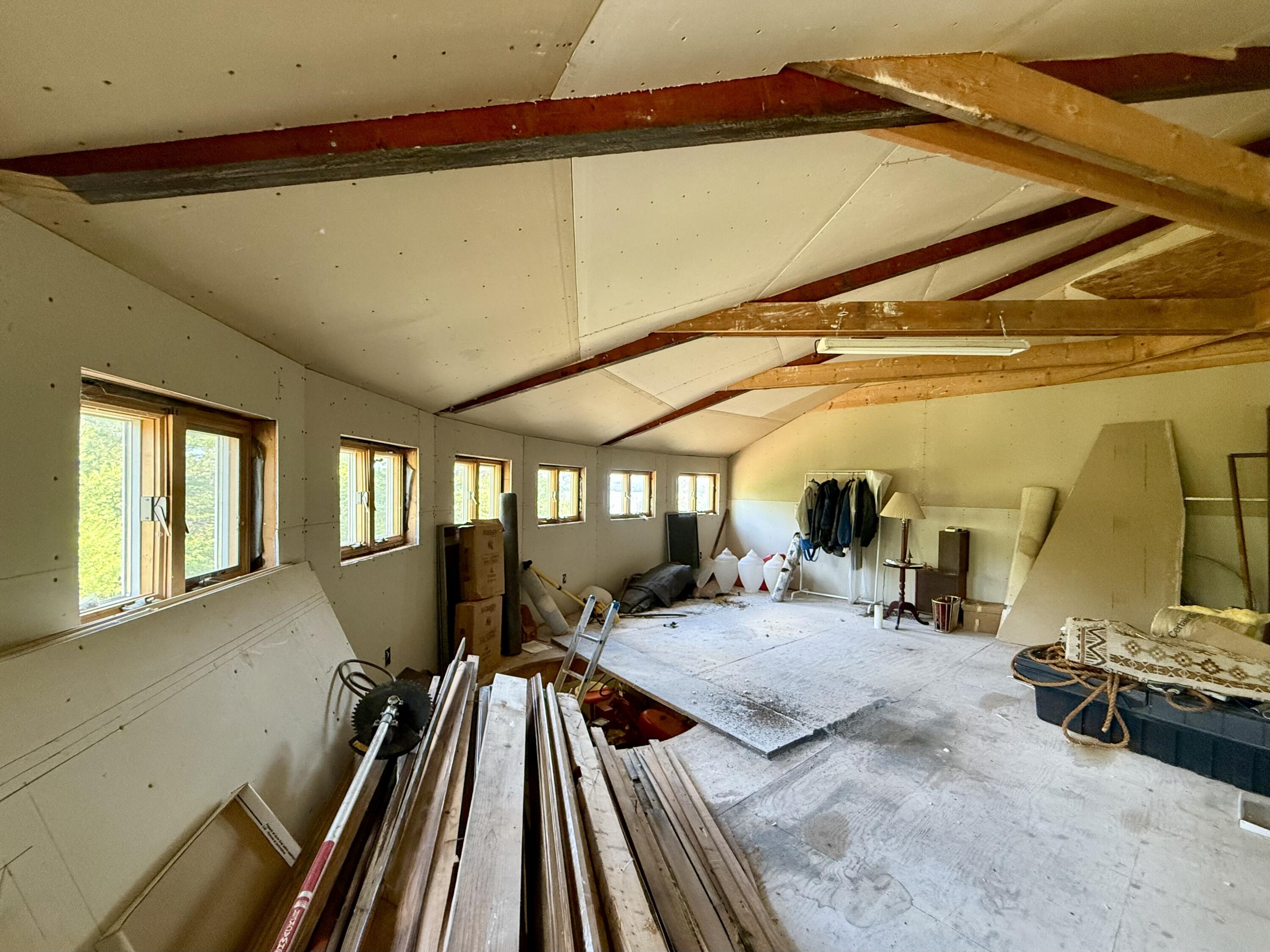 27 Us Route One Robbinston ME 04671