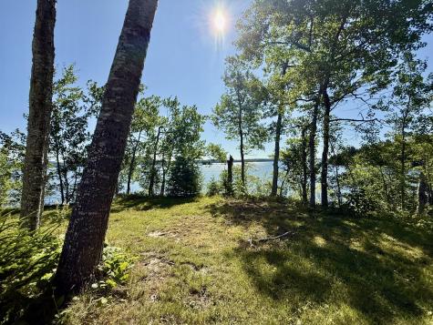 27 Us Route One Robbinston ME 04671