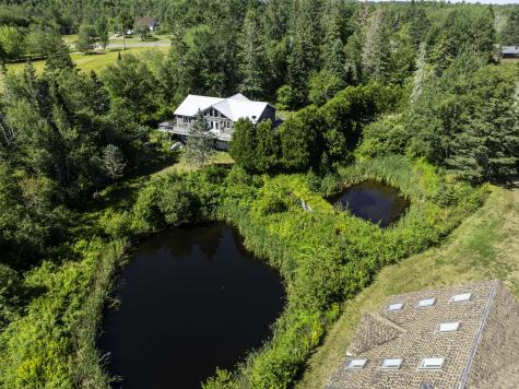 27 Us Route One Robbinston ME 04671