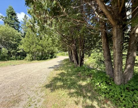 27 Us Route One Robbinston ME 04671