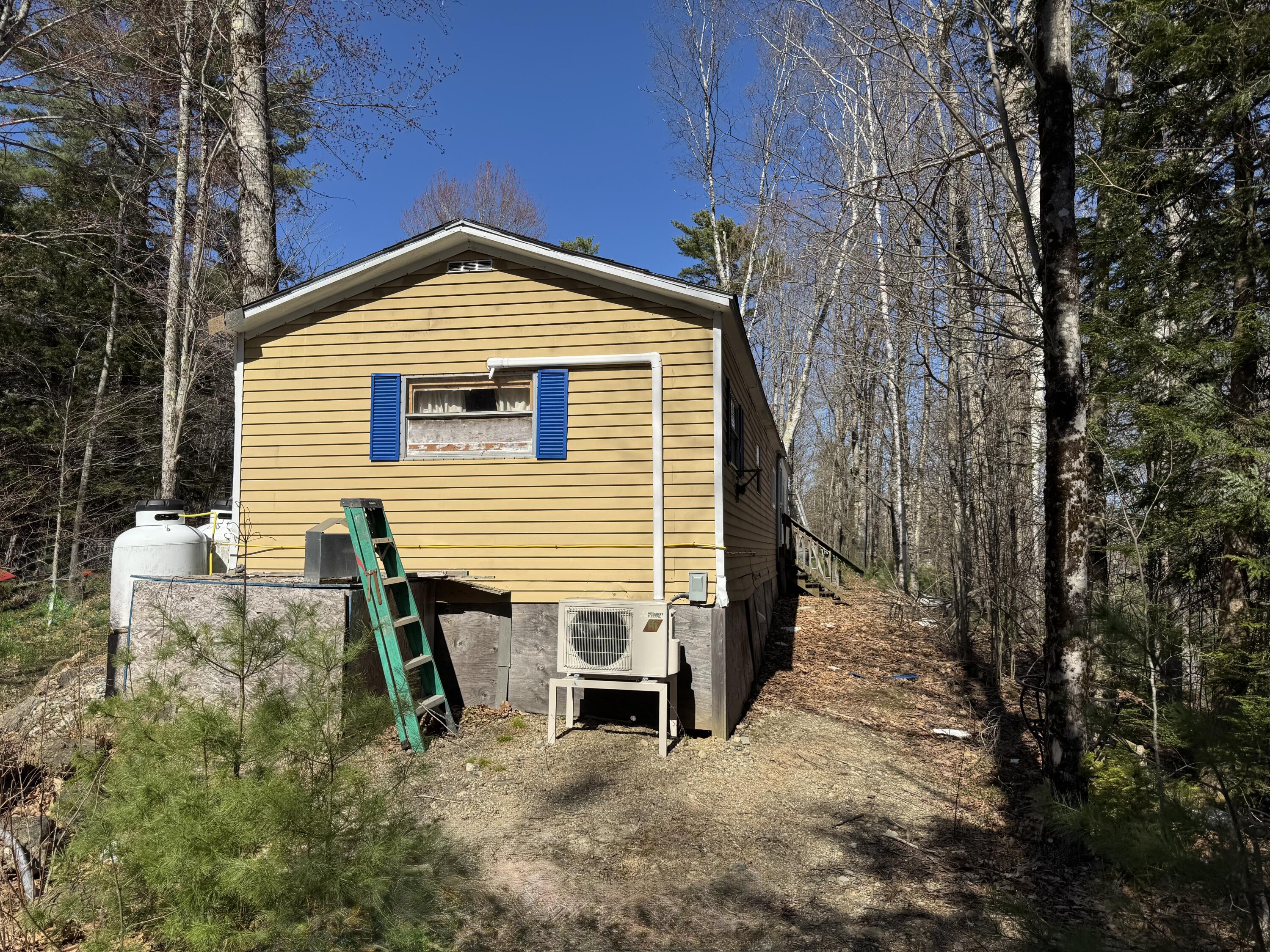330 Old County Road Washington ME 04574
