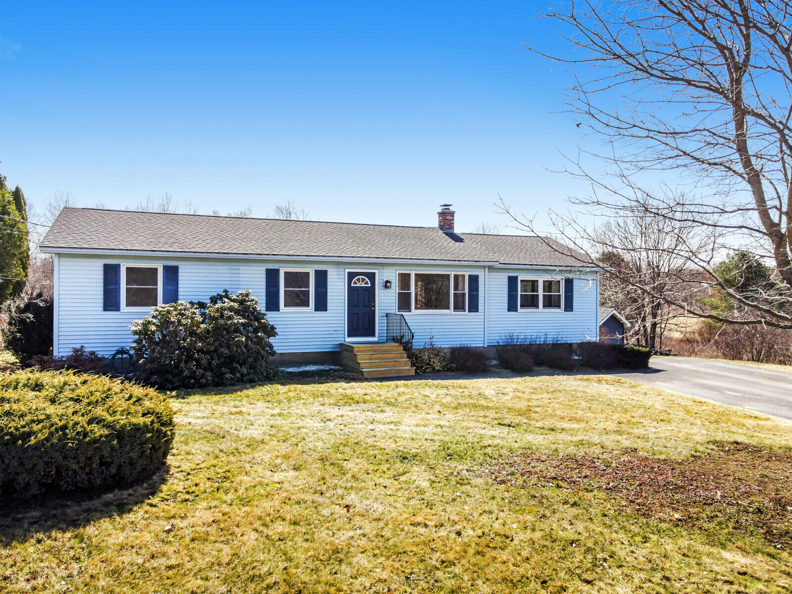 27 Kenneth Street Augusta ME 04330