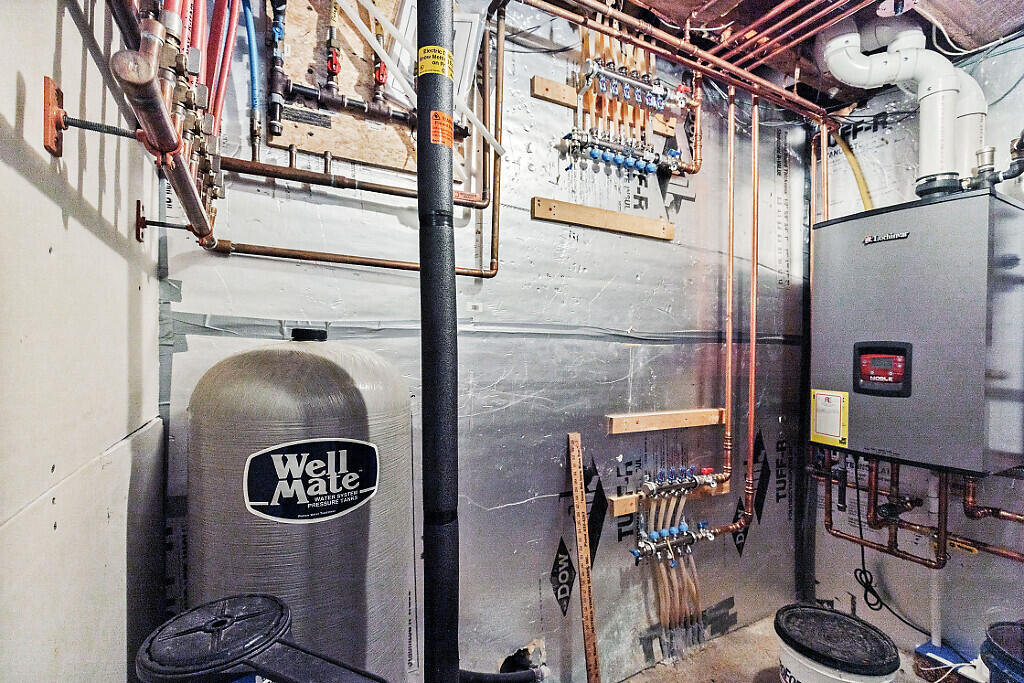 58 Sawyer Pond Highlands Road Greenville ME 04441