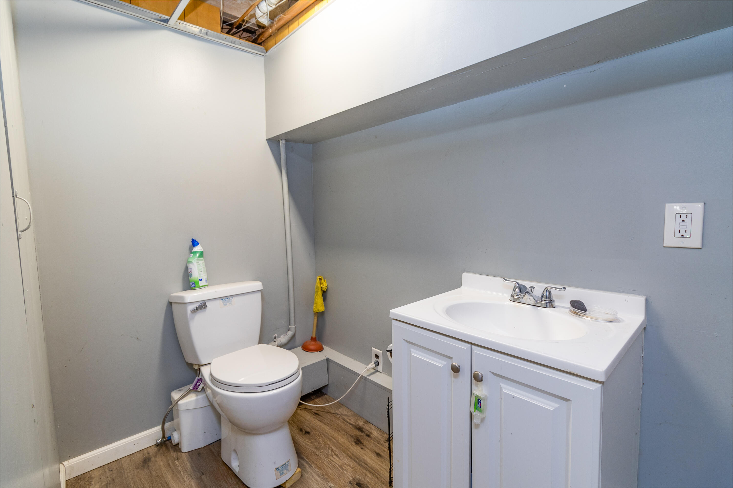 2814 Hotel Road Auburn ME 04210