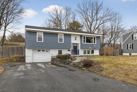 14 Spruce Lane Gorham ME 04038