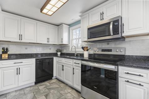 14 Spruce Lane Gorham ME 04038