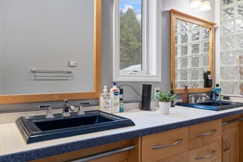 25 Jeffrey Woods Road Windham ME 04062