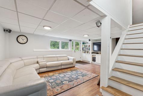 154 Schellinger Road Poland ME 04274