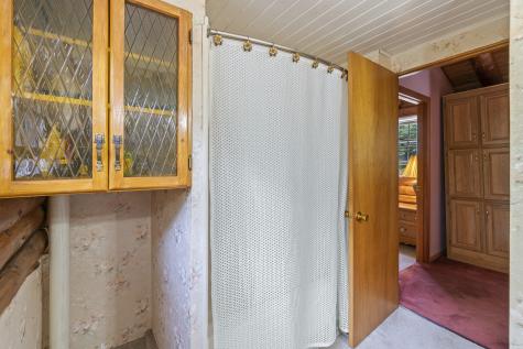 254 Eddie Kahkonen Road Norway ME 04268
