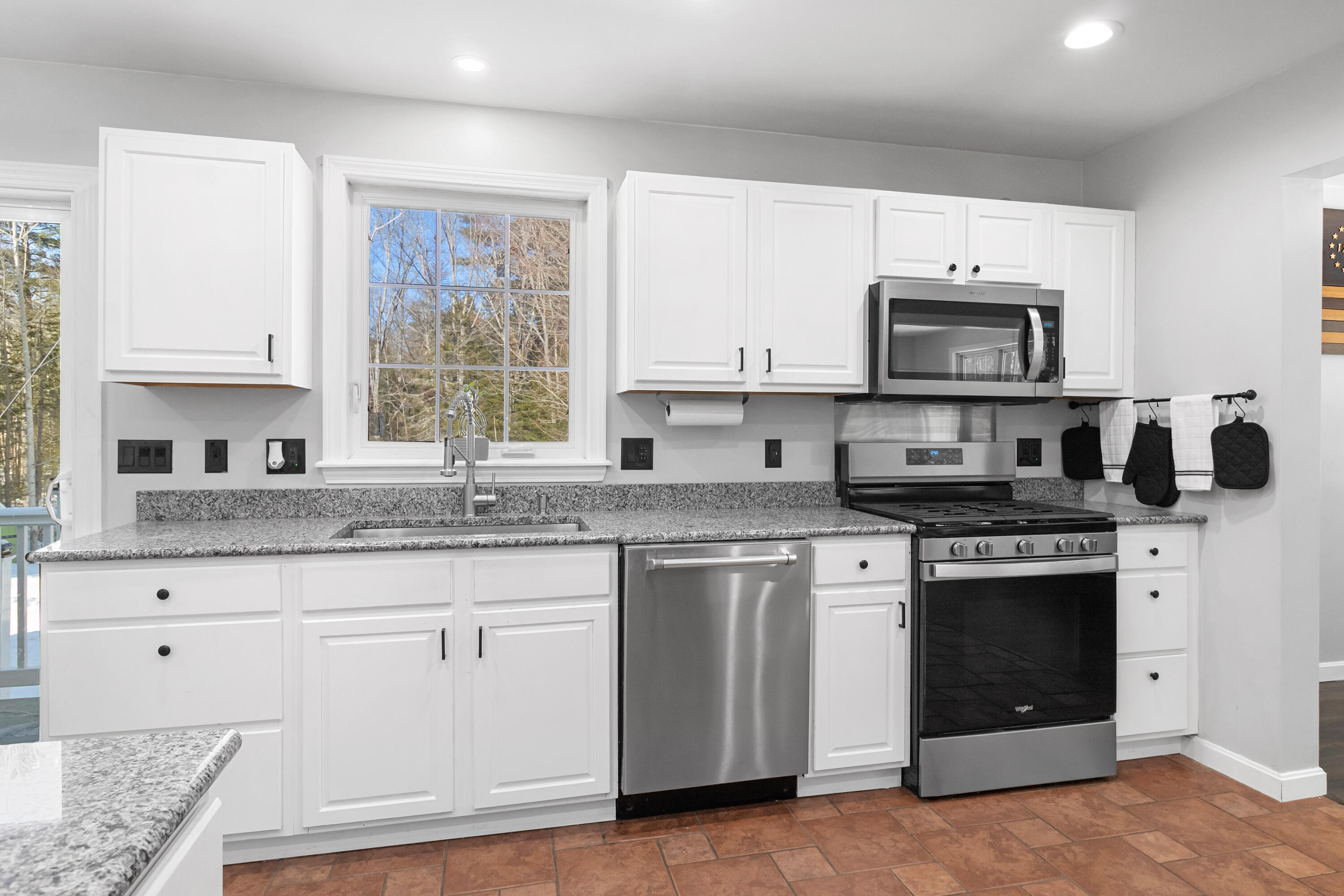 49 Balsam Drive Waldoboro ME 04572